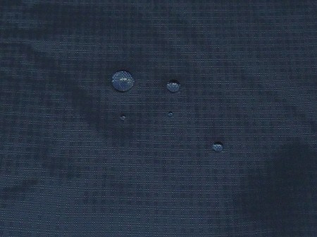 ネイビ-系 ナイロン　2.5層撥水防水透湿コーティング加工　ミニリップ　裏面:プリント